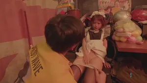 Những người phụ nữ bị bỏ lại ở làng tôi, lão trưởng làng đã quan hệ với tôi sau khi quan hệ
