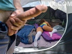 ông chú có em bé đường trẻ đẹp nhưng hơi bị lạnh lùng